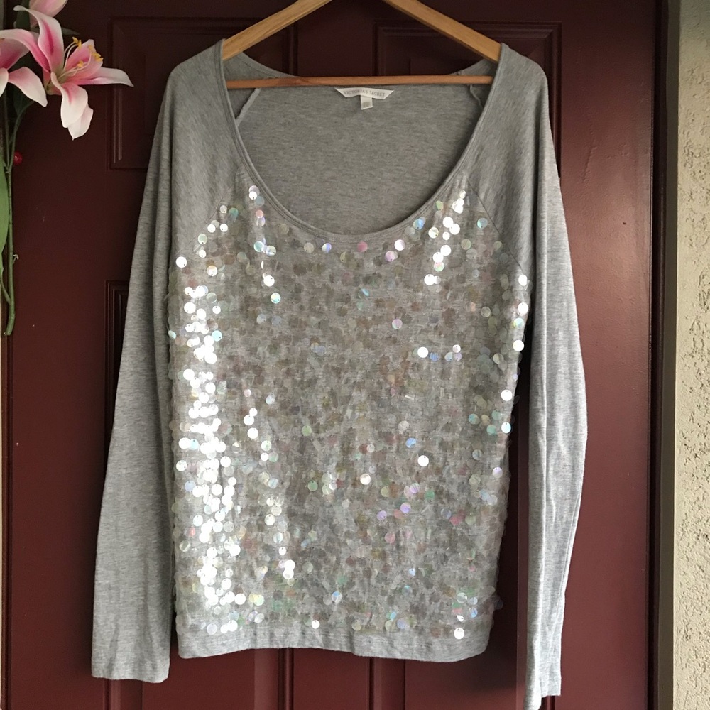 Victoria’s Secret Sequin Long Sleeve Top, E1